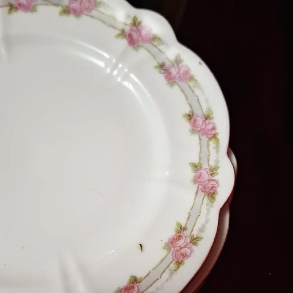 Vintage Scalloped Bone China Plates - Pink Rose Garland & Gold Rim - Set of 6 - Picture 2 of 15